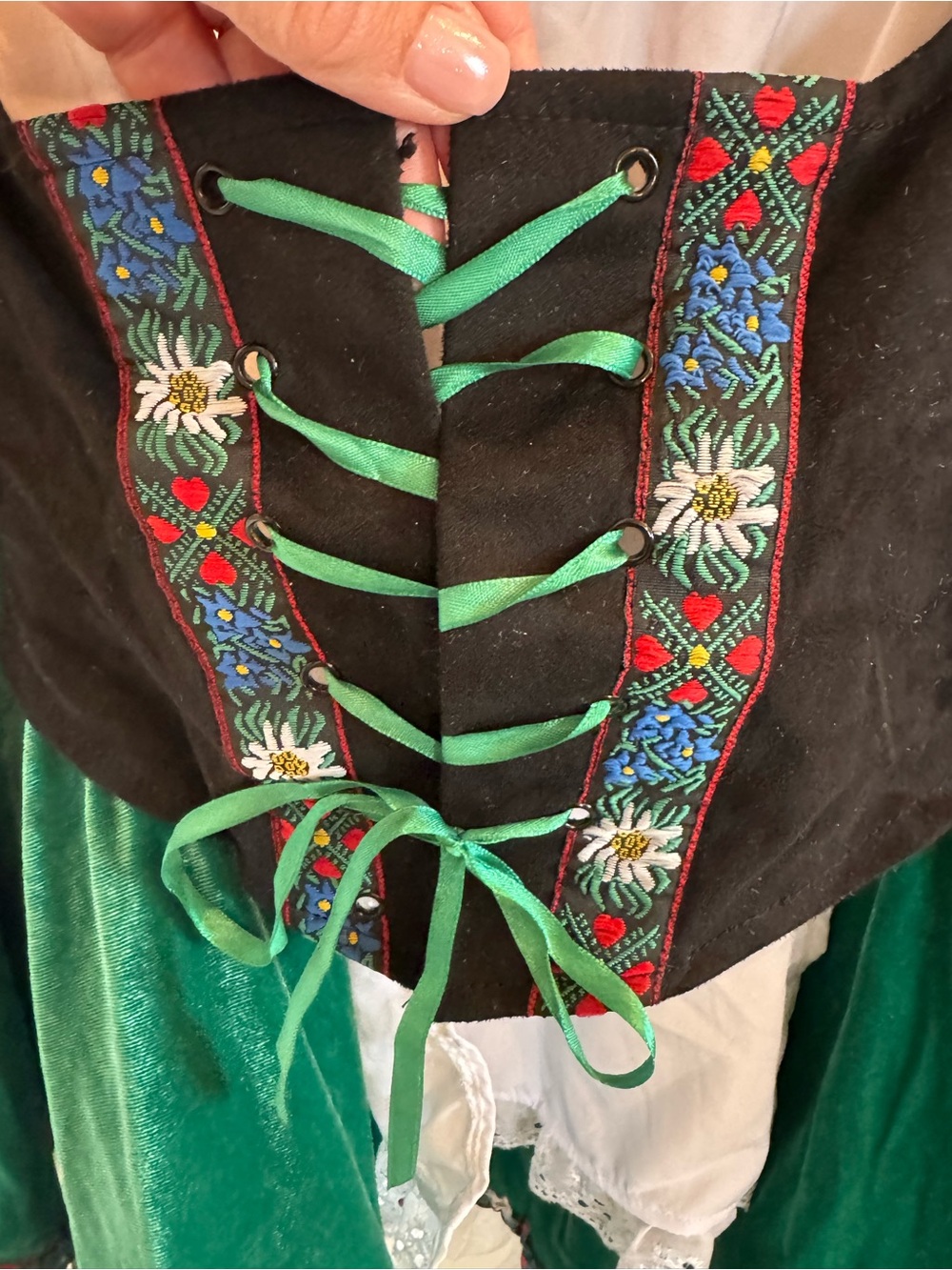 🍻Spirit Beer Garden Gal Oktoberfest Costume Adult Med. 🍻 - Picture 3 of 8